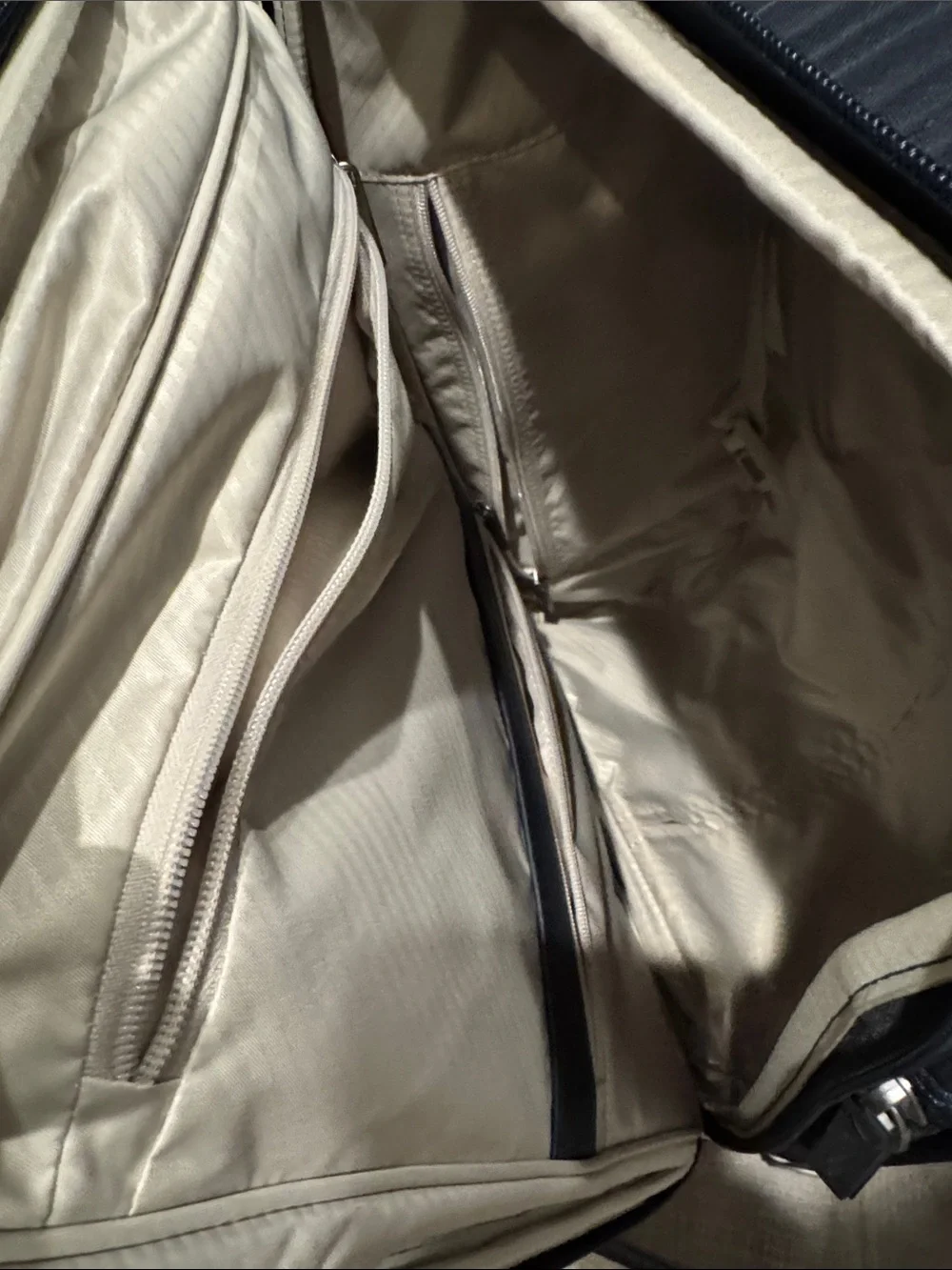 Samsonite Navy Softside Spinner Carry-On Luggage